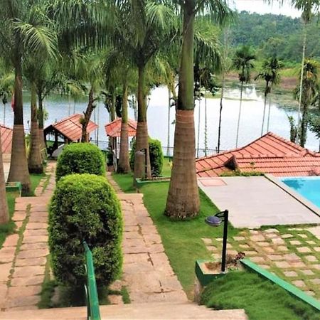 וואיאנאד The Wave Lakeview Resort & Spa מראה חיצוני תמונה