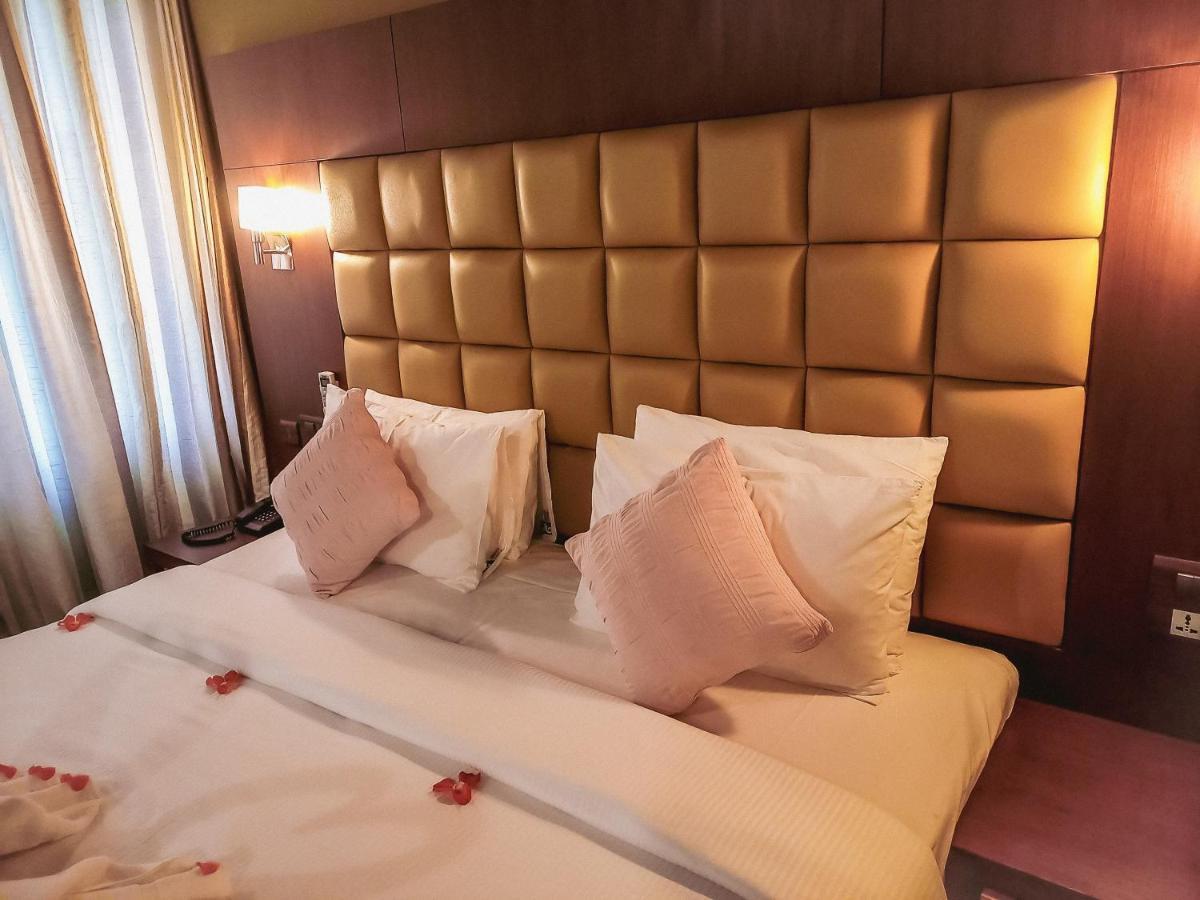 וואיאנאד The Wave Lakeview Resort & Spa מראה חיצוני תמונה