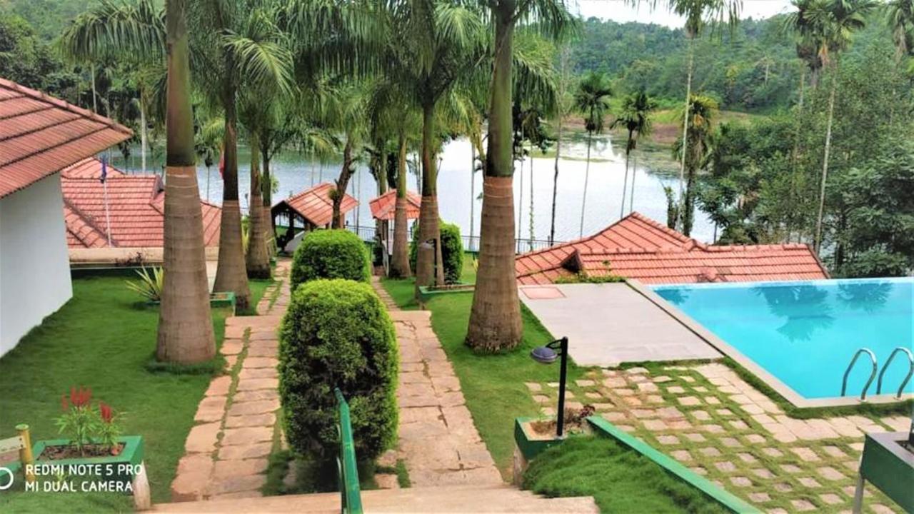 וואיאנאד The Wave Lakeview Resort & Spa מראה חיצוני תמונה